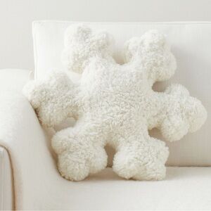 Pottery Barn White Snowflake Holiday Pillow